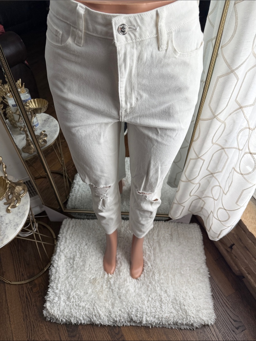 Hollister Off-White High-Rise Straight Jeans